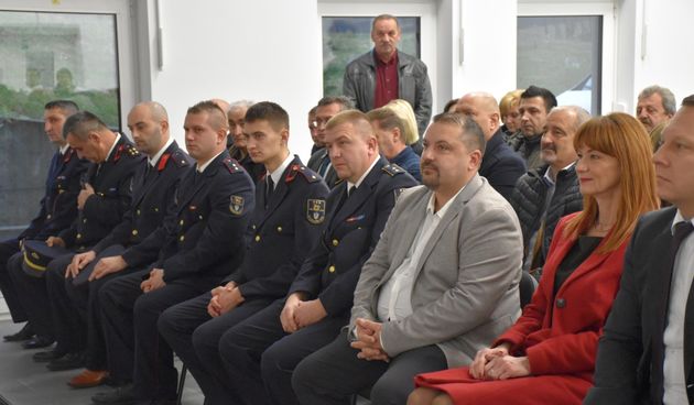 Image 5928563 (auto)