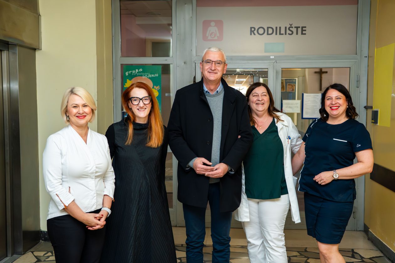 0101 f.granić prva beba-09