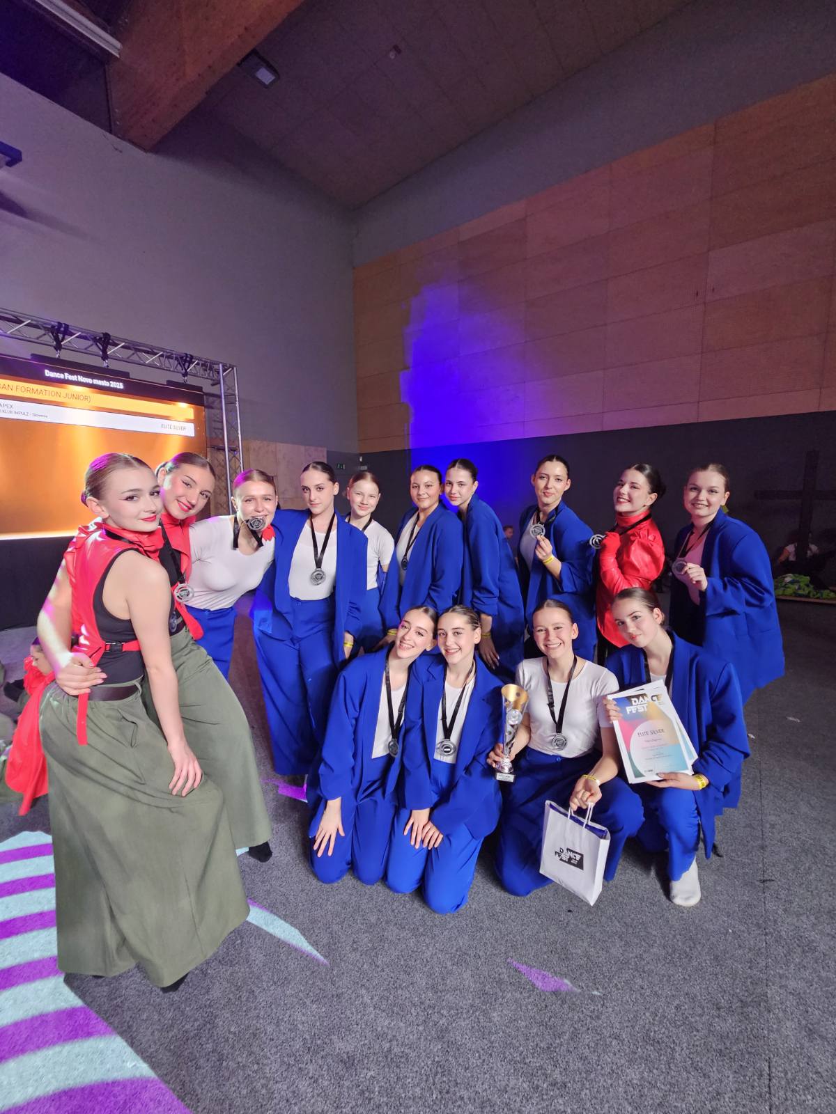 1000042933 1000042933