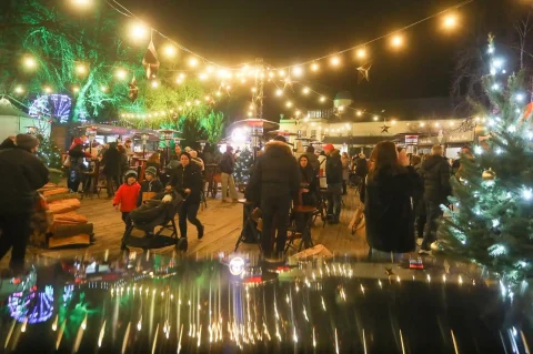 20241213-Advent-u-Karlovcu-05-foto-Pixsell