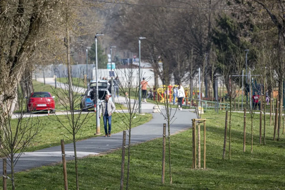 20250309 Karlovačkim ulicama (foto Igor Čepurkovski) 02 Šetnica na Korani