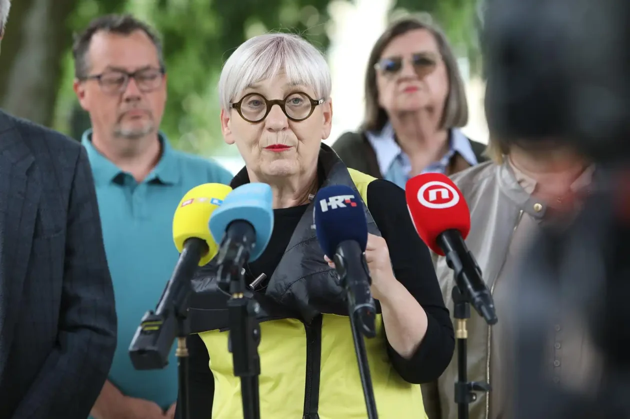 20250521 Možemo Karlovac (foto Kristina Štedul Fabac, PIXSELL) 10 Dobriša Adamec, Draženka Polović i Vesna Horvat