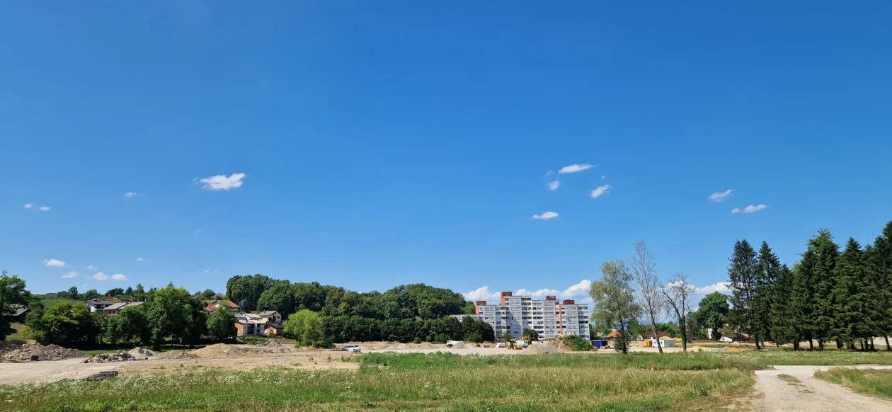 20250723 vojarna Luščić 04