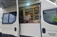 20250917 Bosiljevo 01 mobilna ljekarna i Anita Barešić 20250917 Bosiljevo 01 mobilna ljekarna i Anita Barešić