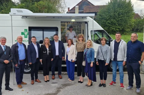 20250917 Bosiljevo 28 Bernardo Pahor, Tomislav Grguraš, Željko Brletić, V. Hajsan-Dolinar, Igor Župan, Irena Hrstić, Anita Barešić, Martina Furdek Hajdin, Snježana Skukan, Janja Furač, Dino Šumar, Ivan Barešić
