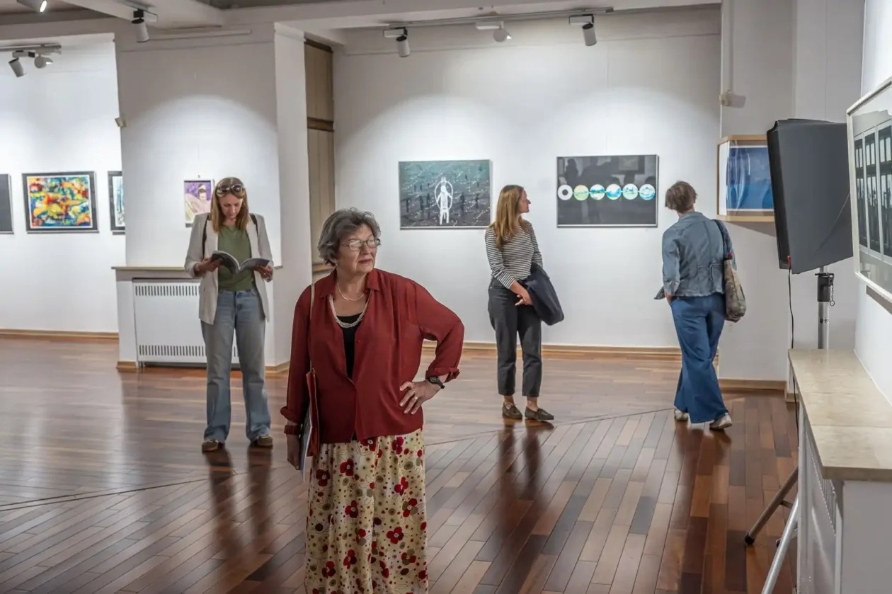 20250918 Galerija Vjekoslav Karas, 10. trijenale akvarela (foto Igor Čepurkovski) 06