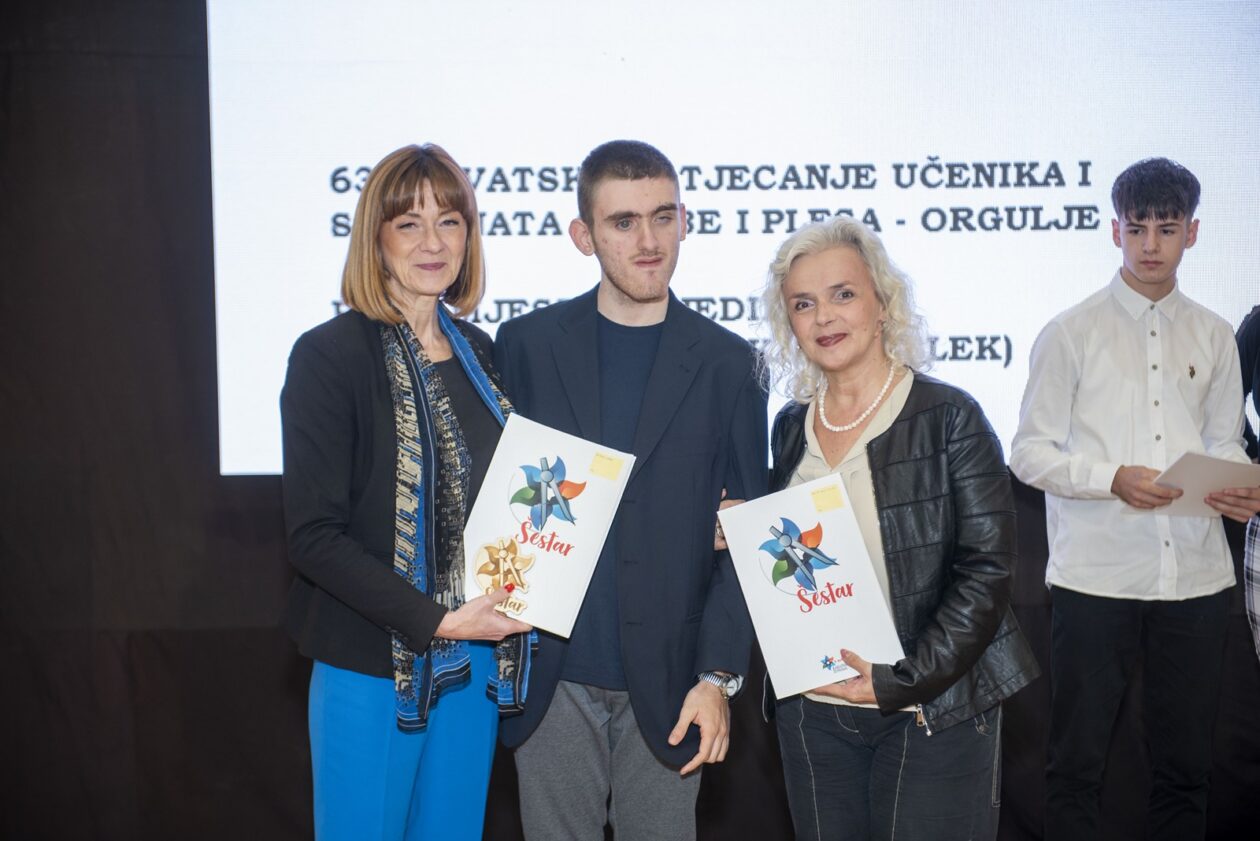 20250930 Županijske nagrade učenicima (1)