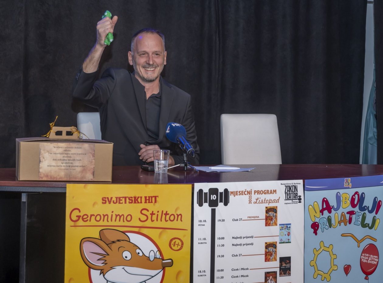 20251006 zakon teatar otvorenje malog kazališta u knjižnici za mlade (15)