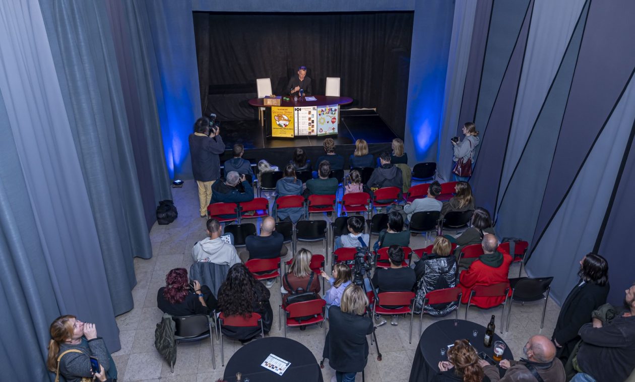 20251006 zakon teatar otvorenje malog kazališta u knjižnici za mlade (16)