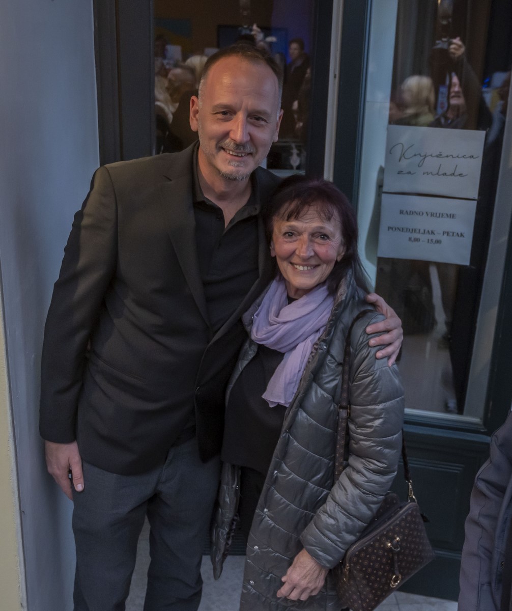 20251006 zakon teatar otvorenje malog kazališta u knjižnici za mlade (4)