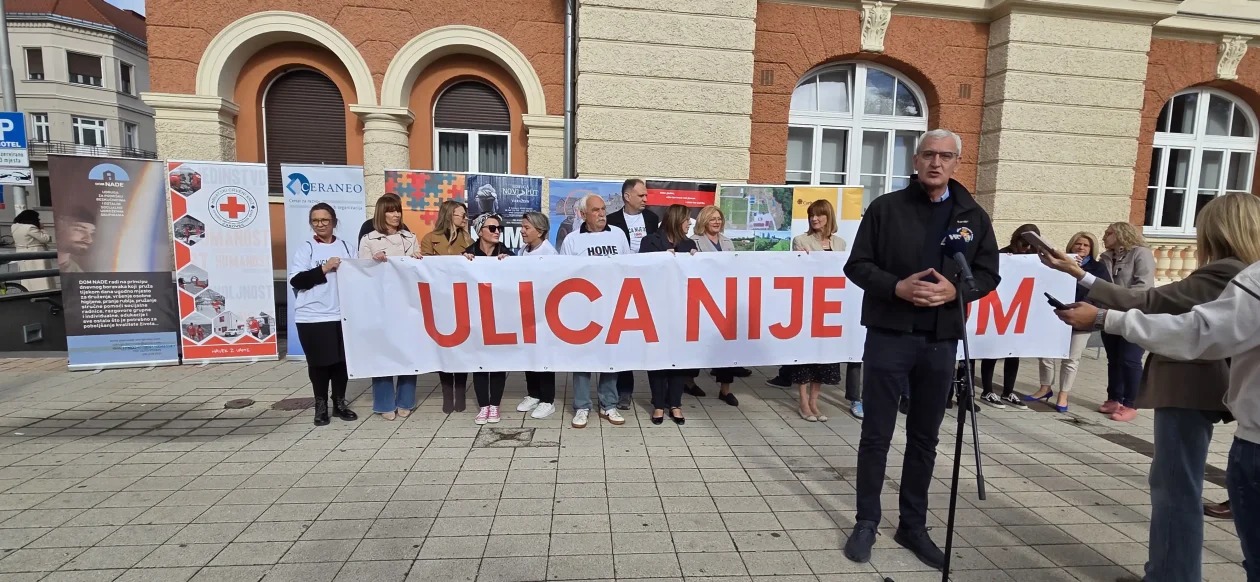 20251007 Hrvatska mreža za beskućnike 17 Damir Mandić 20251007 Hrvatska mreža za beskućnike 17 Damir Mandić