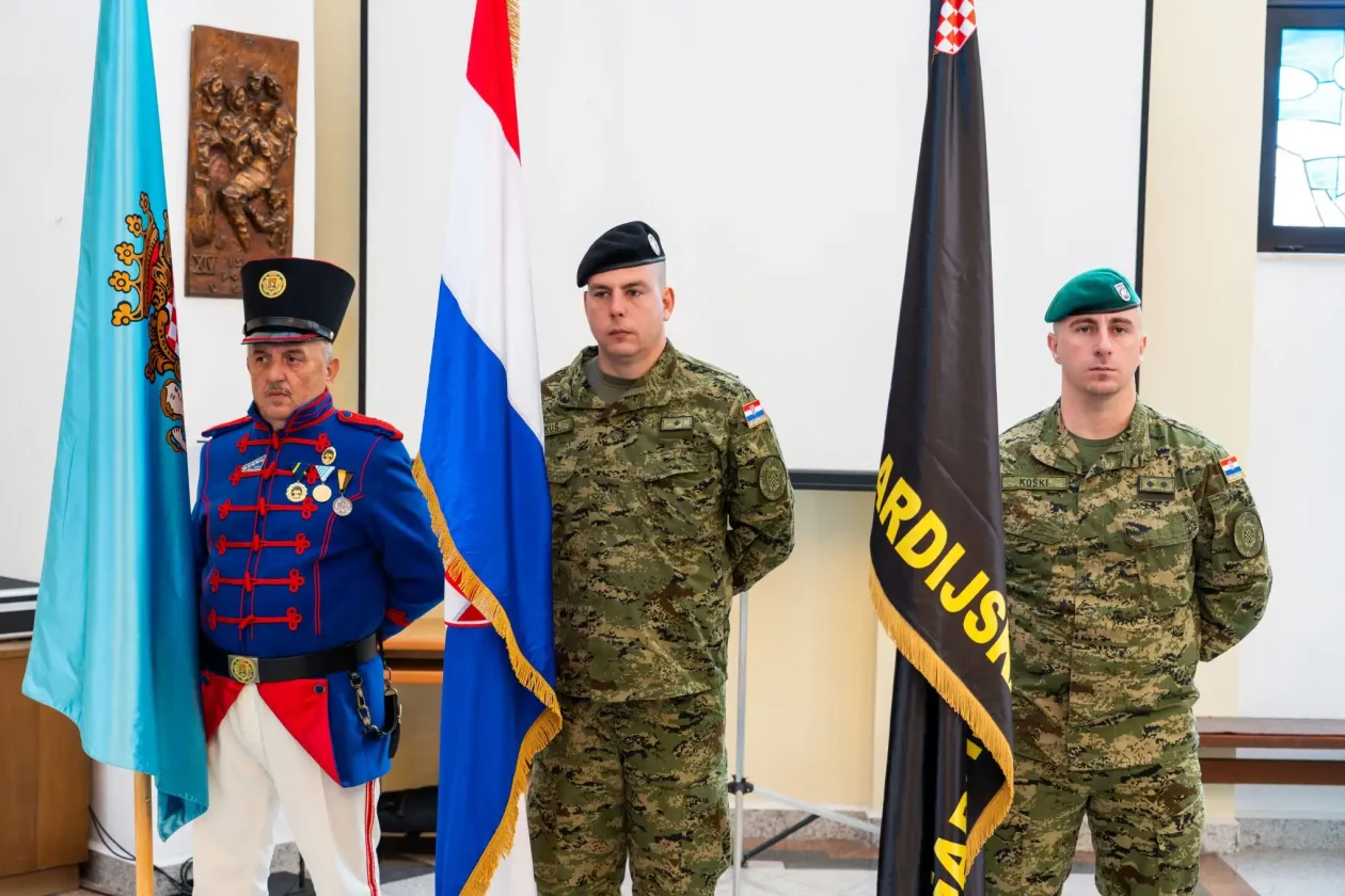 20251007 Udruga veterana 2. gardijske brigade Gromovi (foto Grad Karlovac) 01