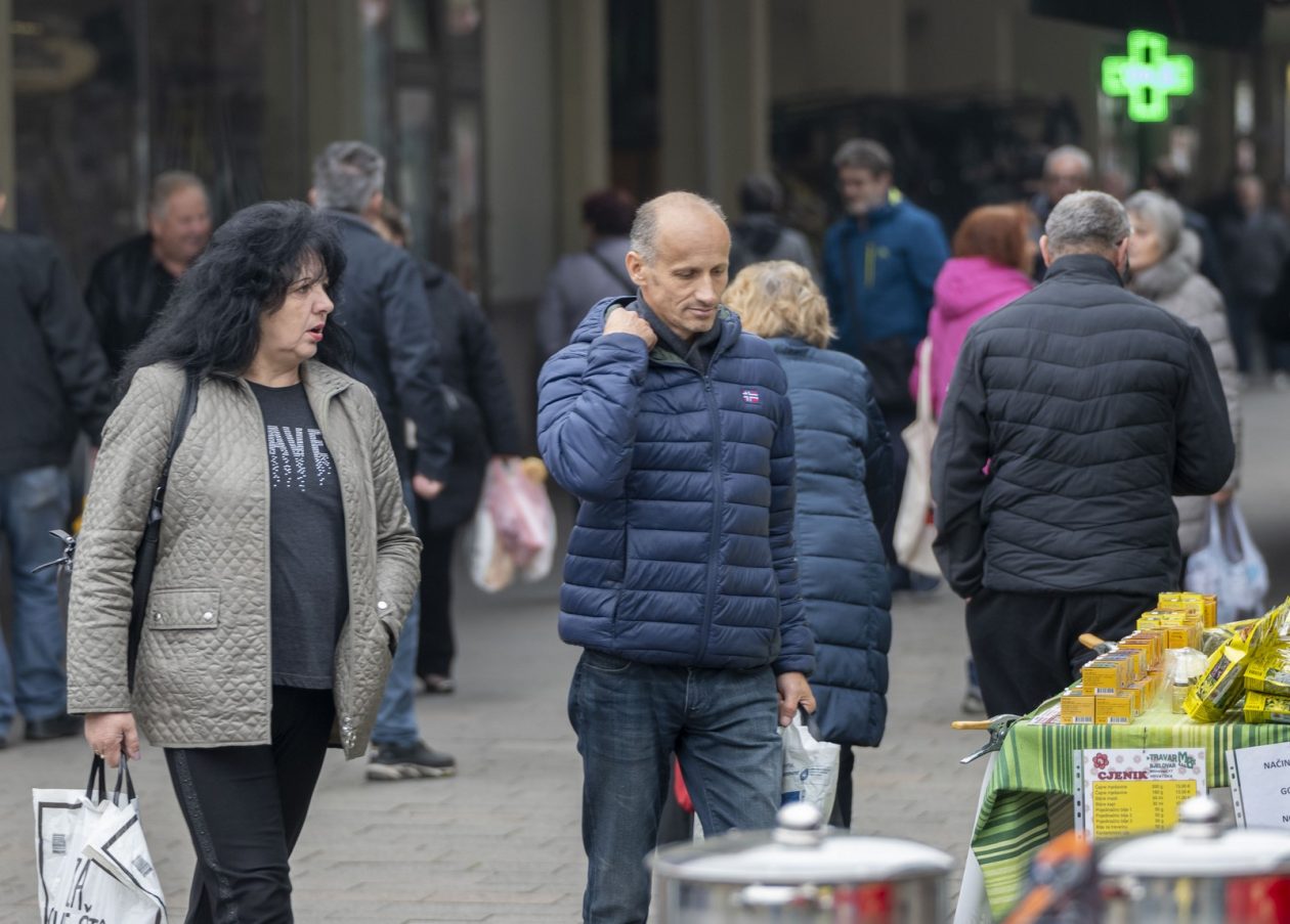 20251007karlovačkim ulicama (1) 20251007karlovačkim ulicama (1)