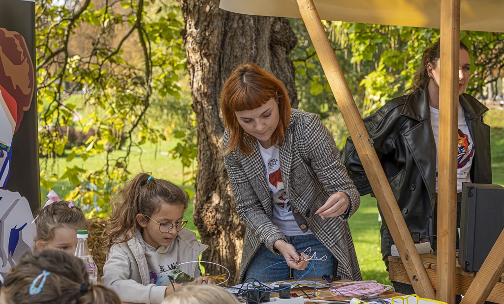 20251010 Kestenijada u Radićevoj ulici (13)