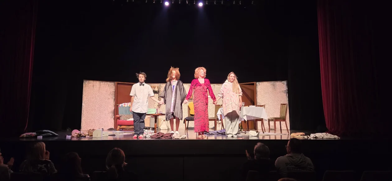 20251011 Pučko otvoreno učilište Duga Resa 09 Karlo Bernik, Sanja Milardović, Nina Violić i Zdenka Šustić