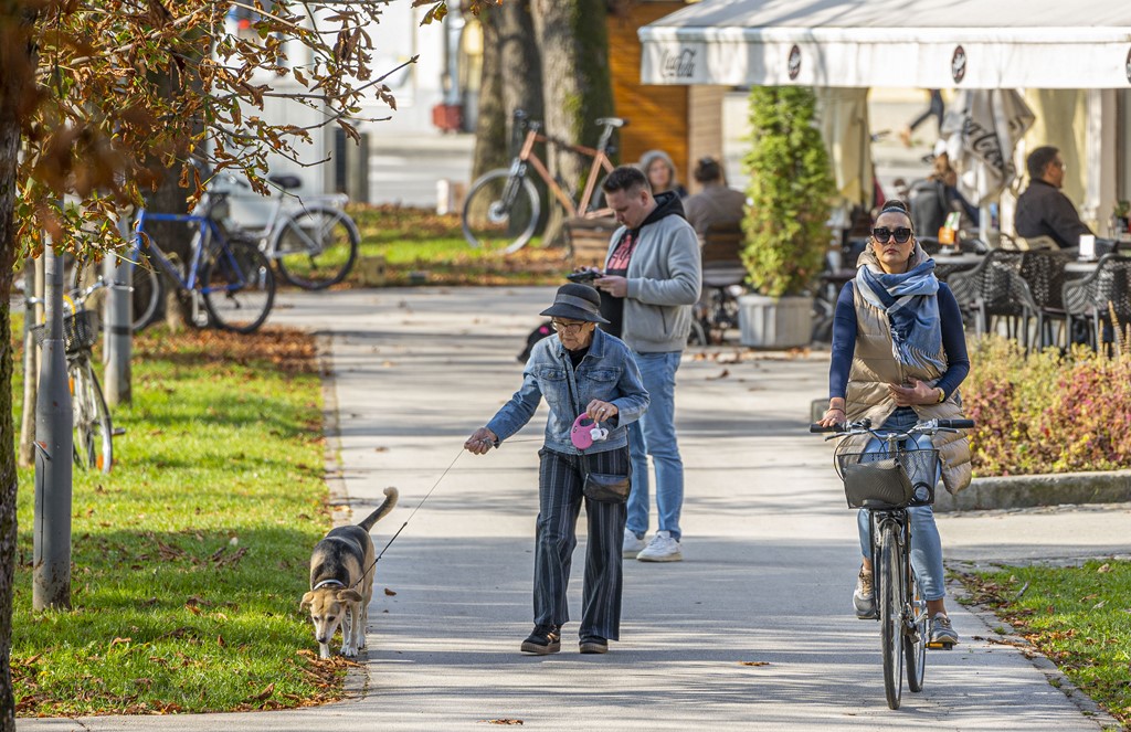 20251014Jesen na Karlovačkim ulicama (53) 20251014Jesen na Karlovačkim ulicama (53)