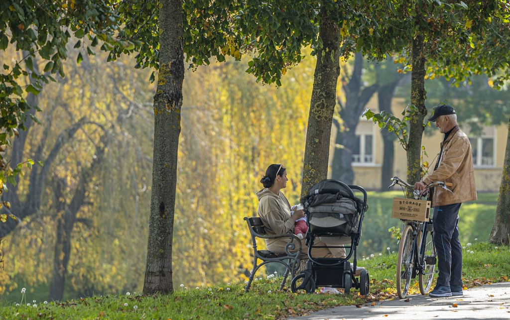 20251014Jesen na Karlovačkim ulicama (58) 20251014Jesen na Karlovačkim ulicama (58)