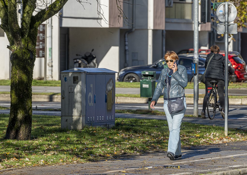 20251024 karlovačkim ulicama (36) 20251024 karlovačkim ulicama (36)