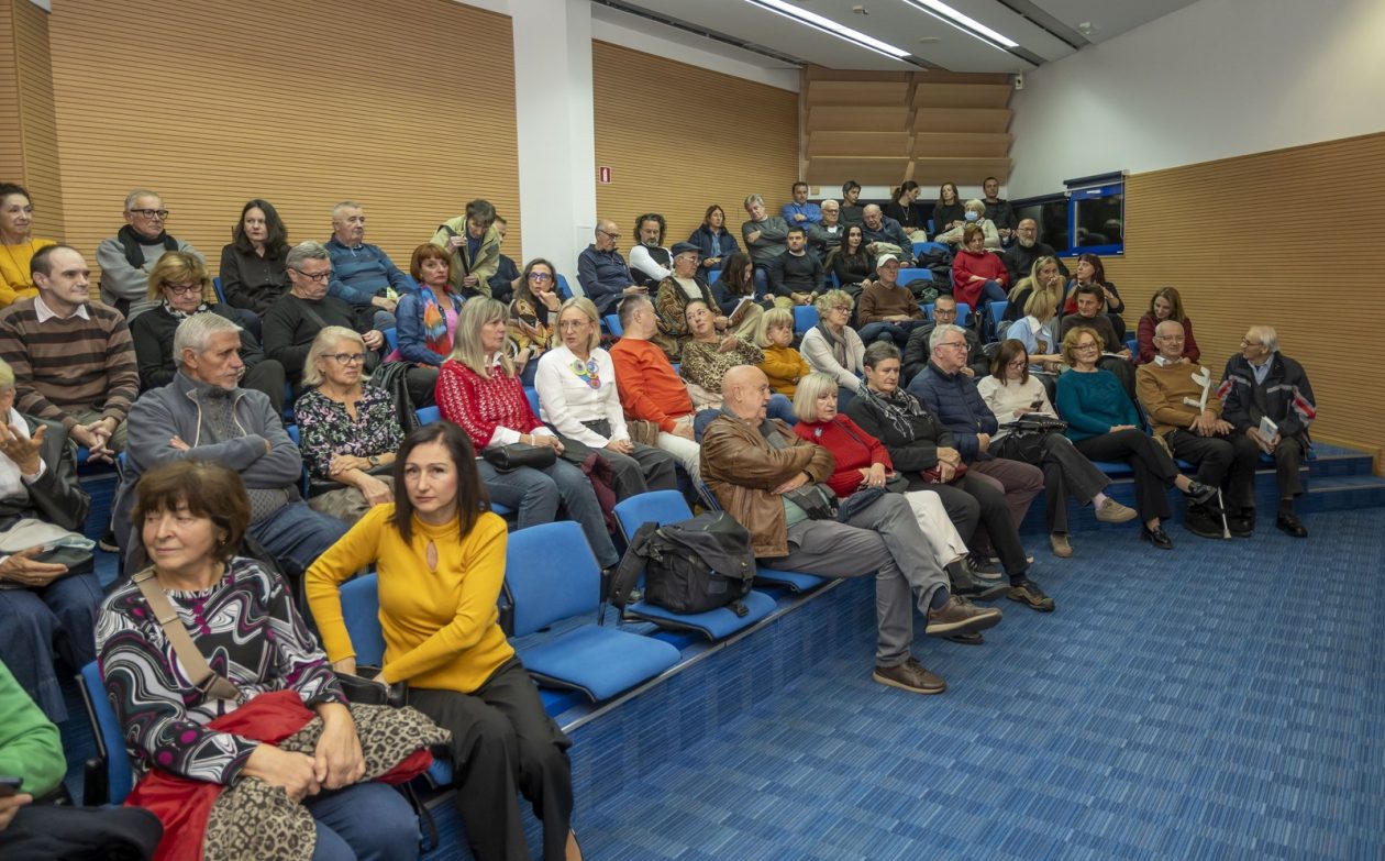 20251110 Gradska knjižnica Ivan Goran Kovačić 02