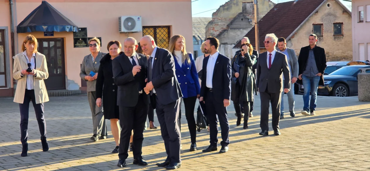 20251114 Cetingrad 01 Tomo Medved, Branko Bačić i ostali