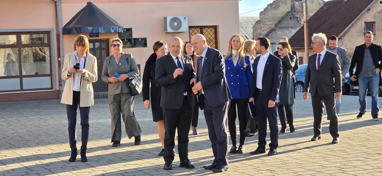 20251114 Cetingrad 02 Tomo Medved, Branko Bačić i ostali