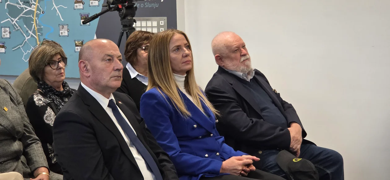 20251114 Rastoke 13 Tomo Medved, Mirjana Puškarić i Vladimir Katić