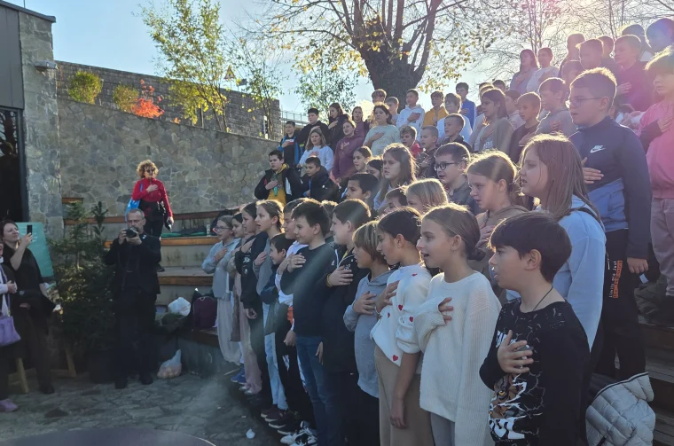 20251114 Rastoke 32 Tomo Medved, Mirjana Puškarić i Osnovna škola Rudeš