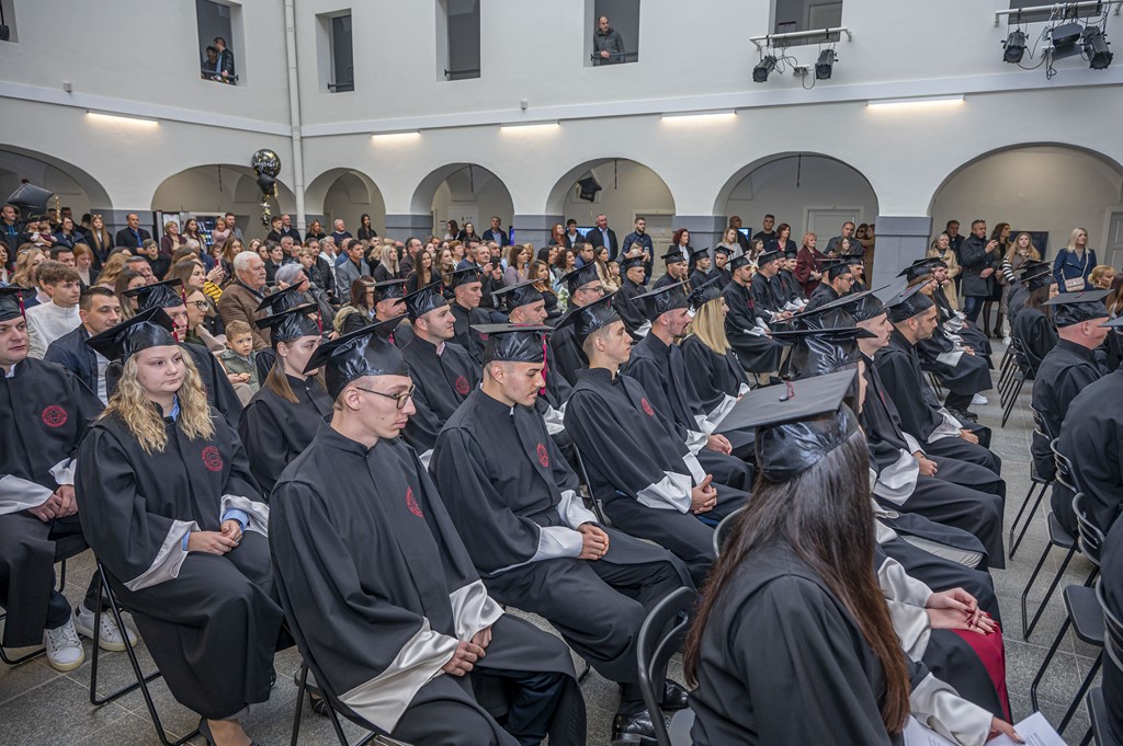 20251114 promocija studenata veleučilišta u Karlovcu (4)