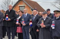 20251116 Slunj 31 NN, Damir Mandić, Ađelka Salopek, NN, Tomo Medved, Vladimir Katić, NN