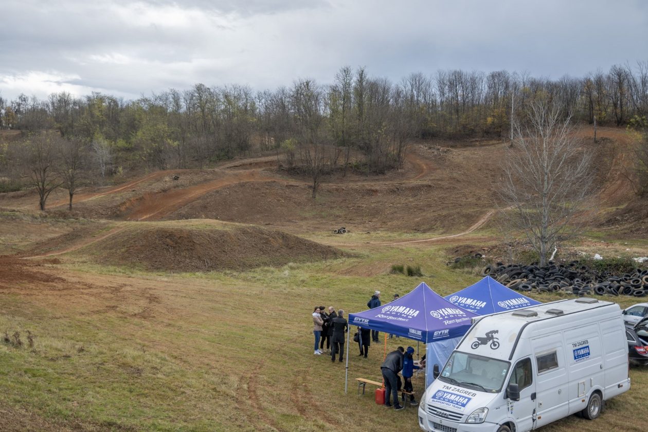 20251117 Ivandić potpisivanje ugovora (1)