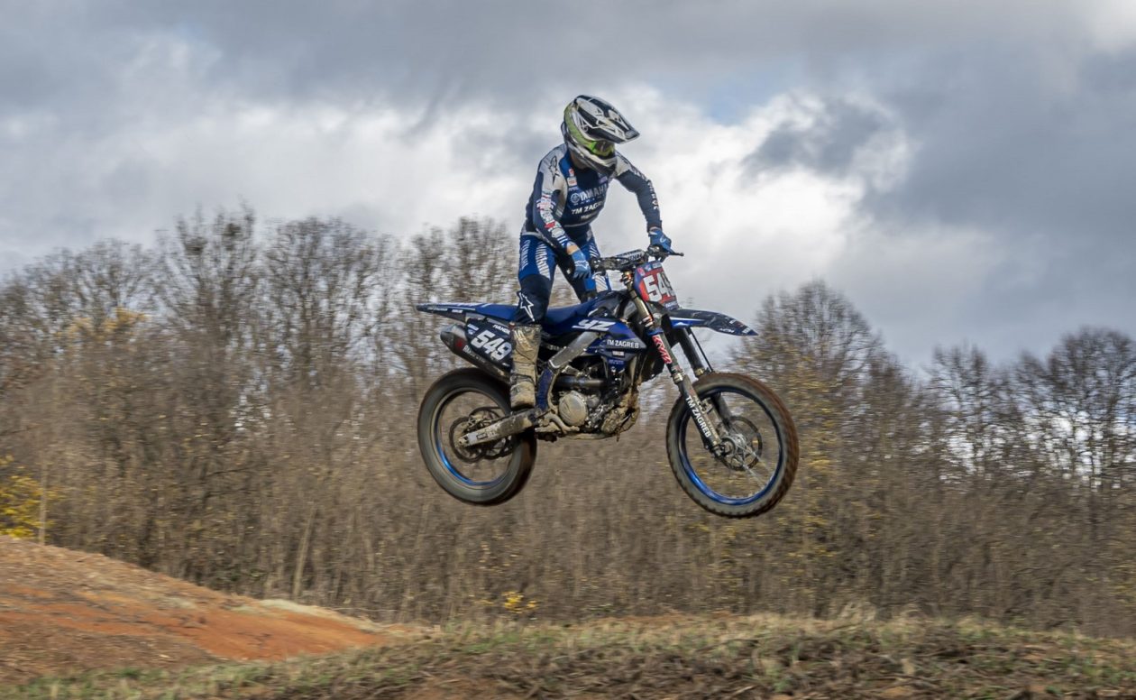 20251117 Ivandić potpisivanje ugovora (5)