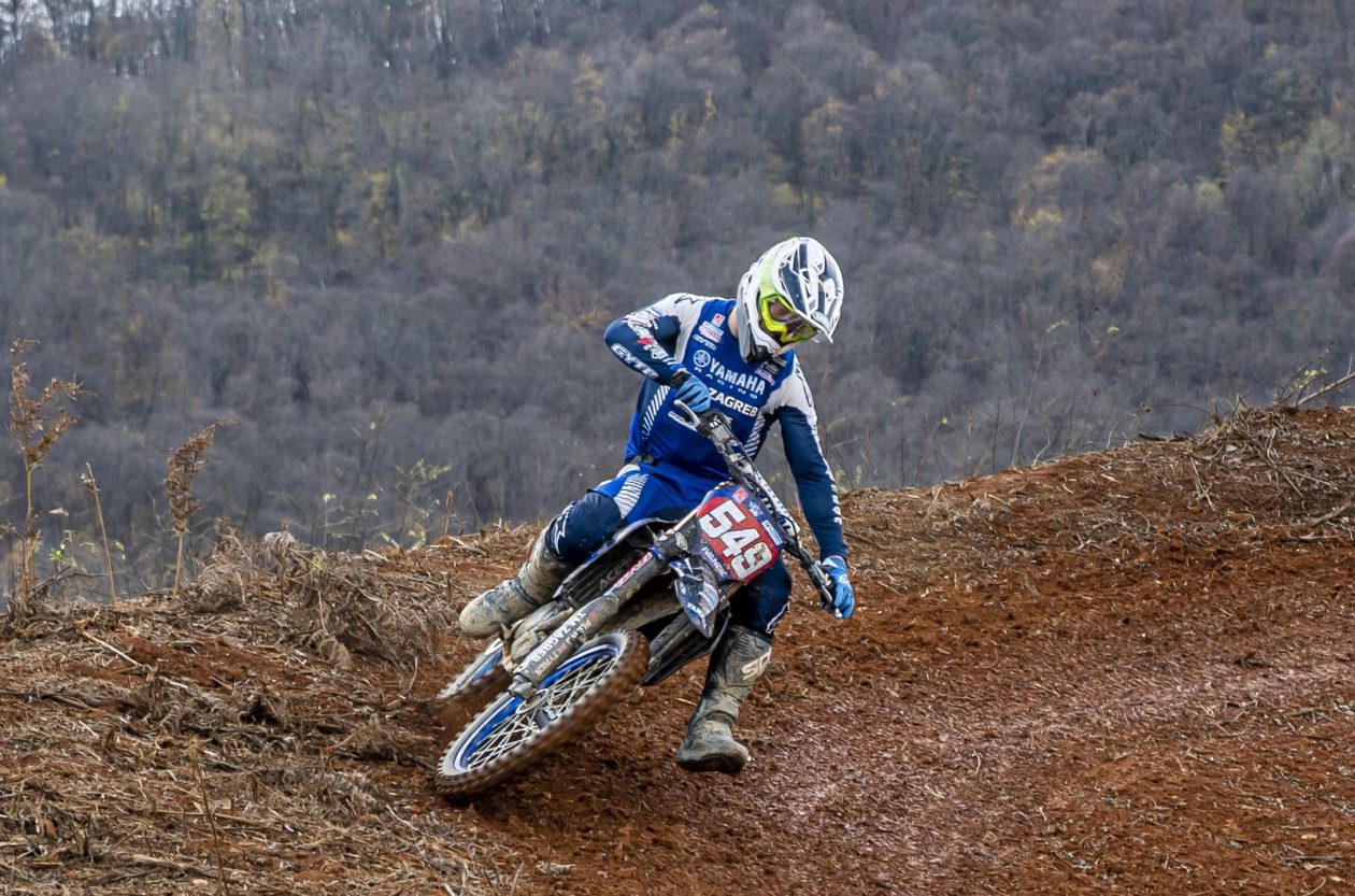 20251117 Ivandić potpisivanje ugovora (7)