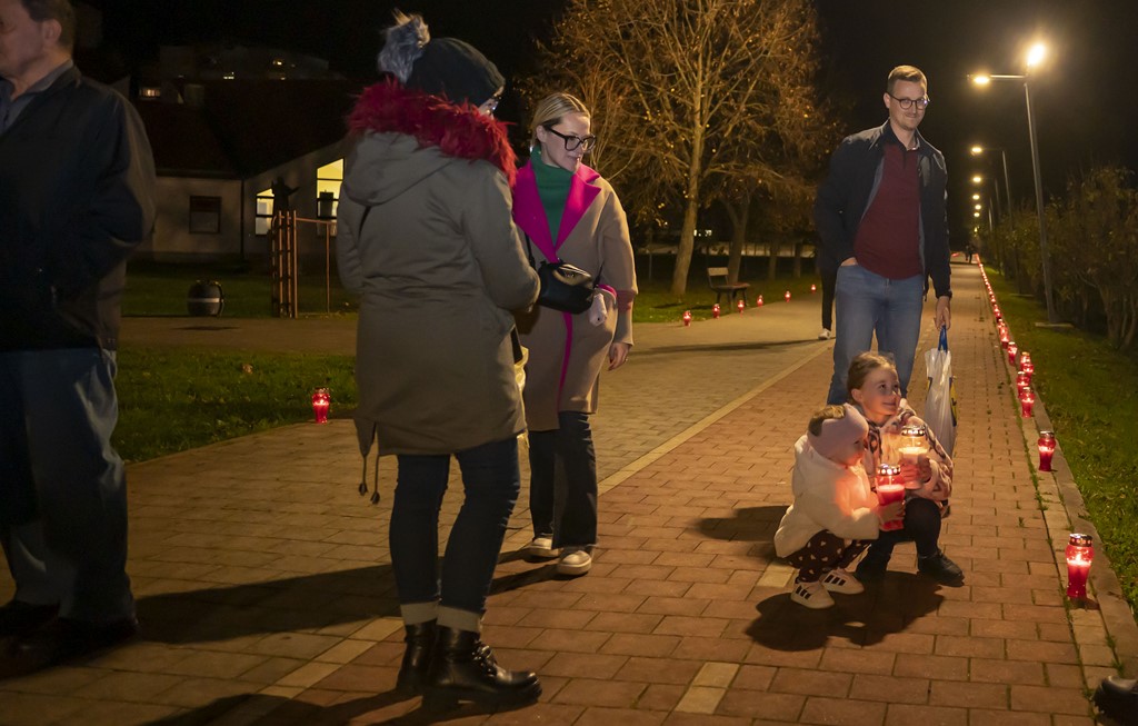 20251117 paljenje svijeća i misa za Vukovar (10)