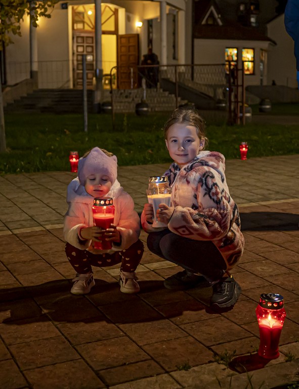 20251117 paljenje svijeća i misa za Vukovar (11)