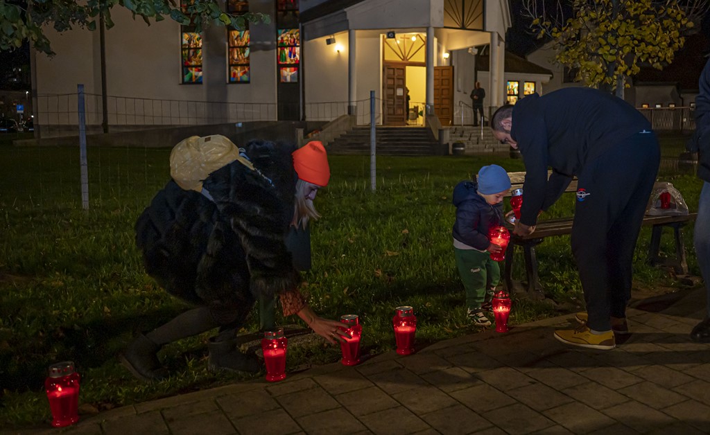 20251117 paljenje svijeća i misa za Vukovar (12)