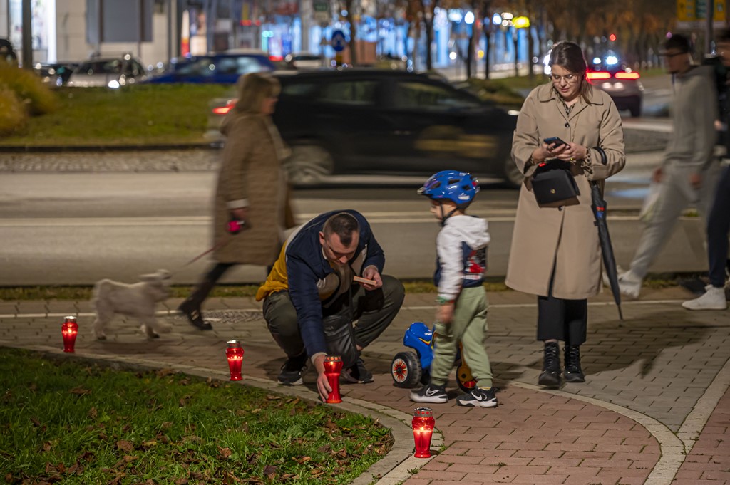 20251117 paljenje svijeća i misa za Vukovar (22)