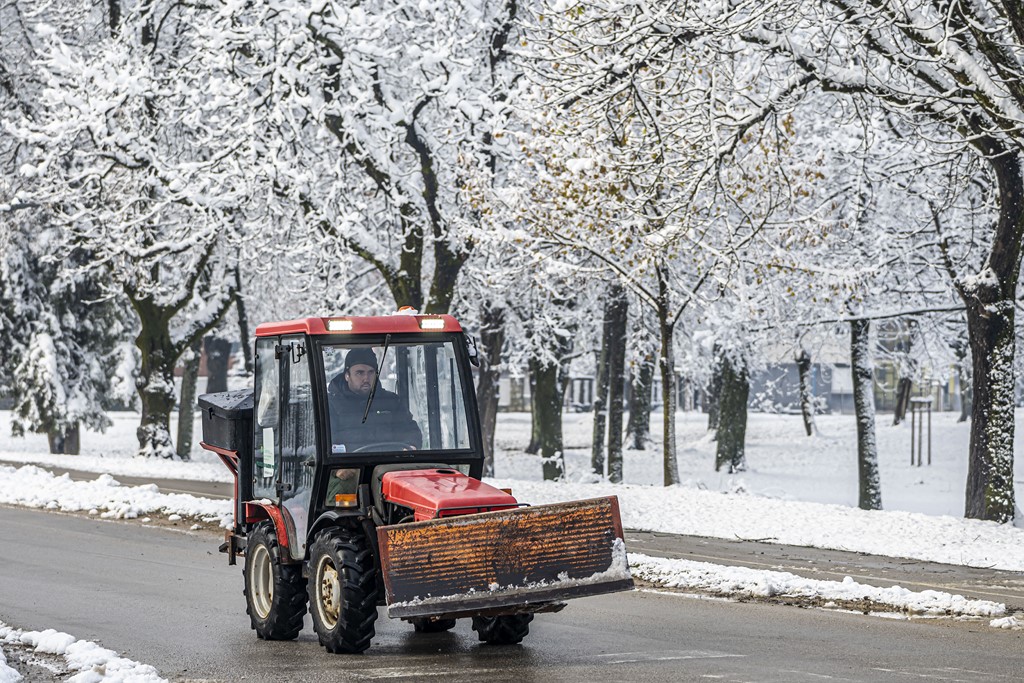 20251123 karlovačkim ulicama snijeg (33) 20251123 karlovačkim ulicama snijeg (33)