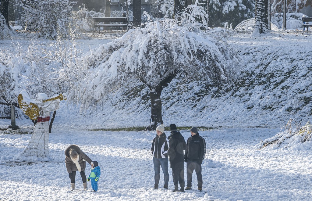 20251123 karlovačkim ulicama snijeg (39) 20251123 karlovačkim ulicama snijeg (39)