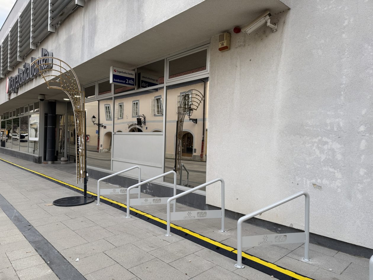 20251128 Karlovac, Radićeva ulica (foto Vlasta Lenlder Adamec) 03 20251128 Karlovac, Radićeva ulica (foto Vlasta Lenlder Adamec) 03