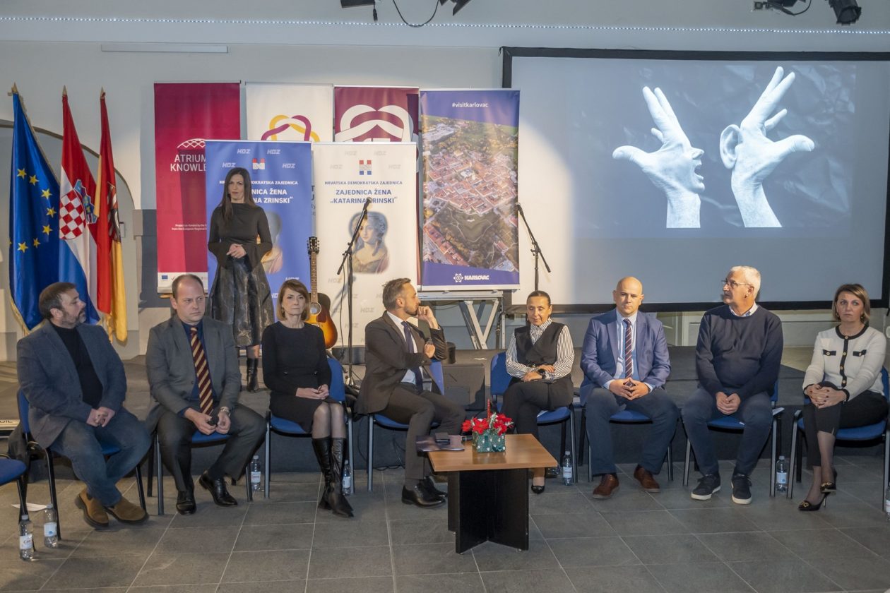 20251201 Veleučilište u Karlovcu (foto Igor Čepurkovski) 11 Tomislav Bednjak, Ivan Štedul, Martina Furdek Hajdin, Marin Piletić, Irena Hrstić, Darijo Jurišić, Damir Mandić i Ivana Mehle