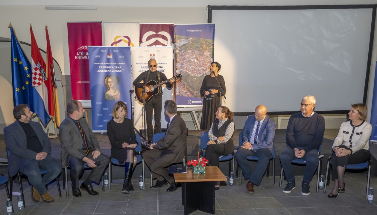 20251201 Veleučilište u Karlovcu (foto Igor Čepurkovski) 12 Tomislav Bednjak, Ivan Štedul, Martina Furdek Hajdin, Marin Piletić, Irena Hrstić, Darijo Jurišić, Damir Mandić i Ivana Mehle