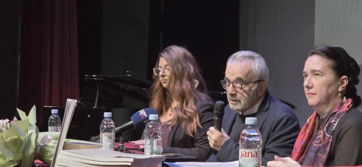 20251202 Gradsko kazalište Zorin dom 08 Dora Gornik, Ognjen Kraus i Tamara Jurkić Sviben