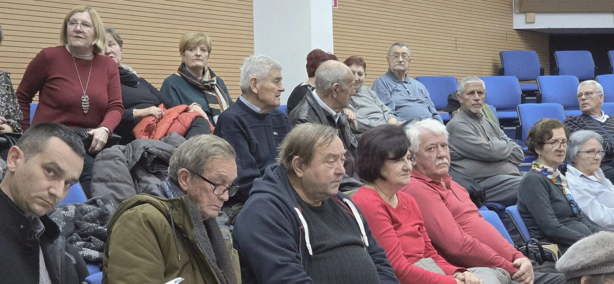 20251210 Gradska knjižnica Ivan Goran Kovačić 08 20251210 Gradska knjižnica Ivan Goran Kovačić 08