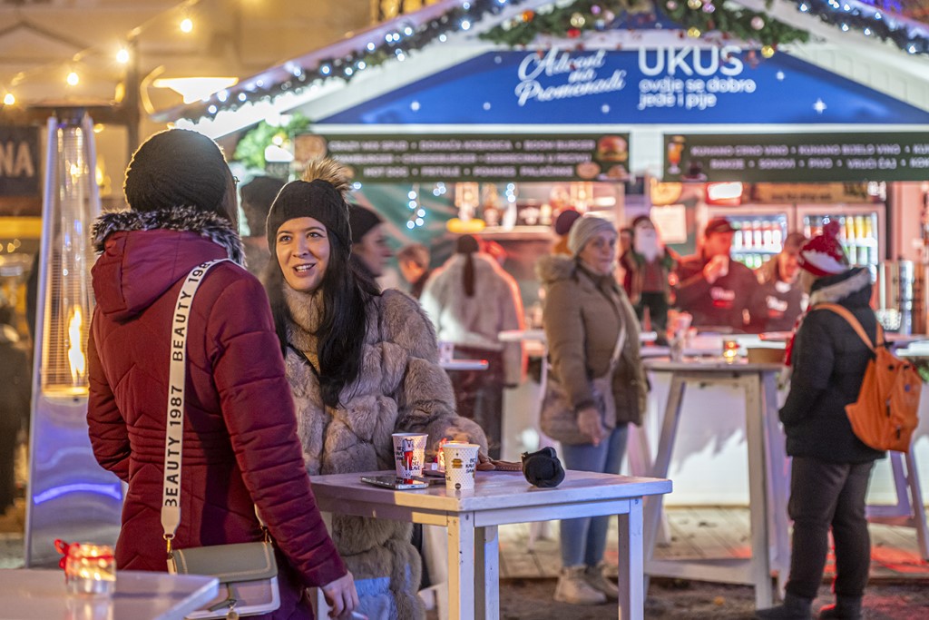 20251216 Advent u Karlovcu (11)