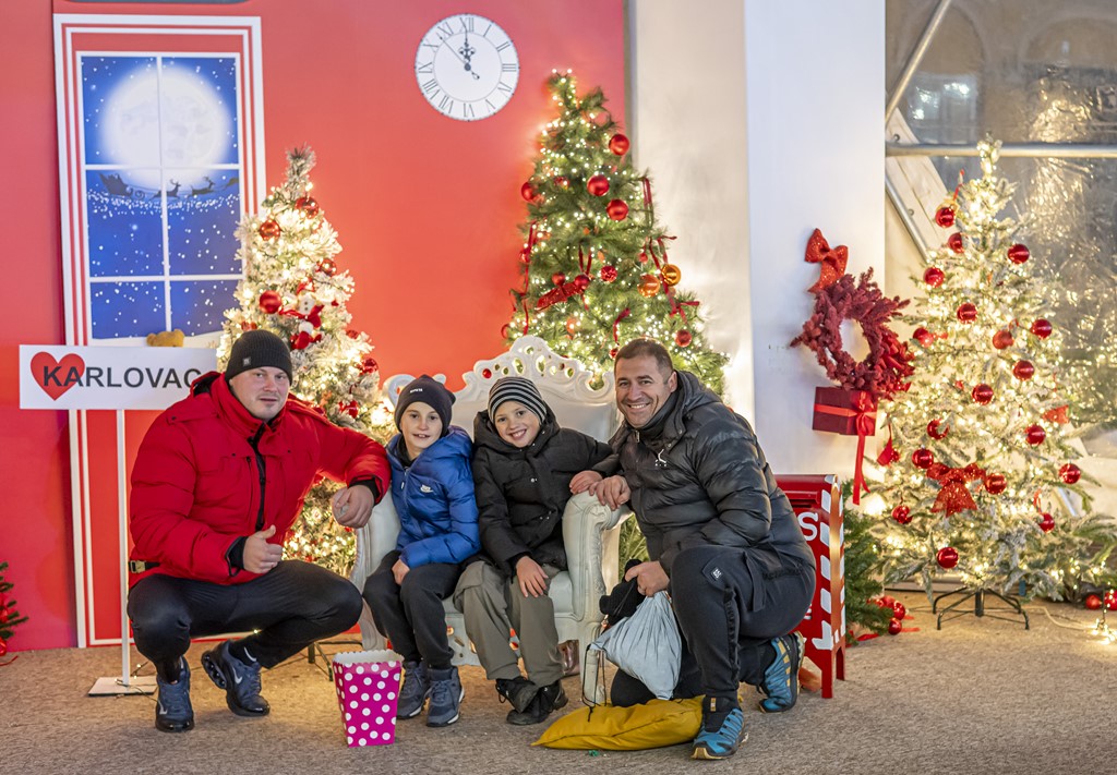 20251216 Advent u Karlovcu (47)