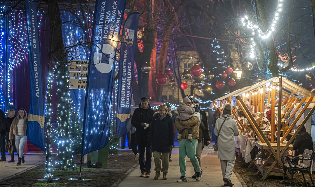 20251216 Advent u Karlovcu (57)