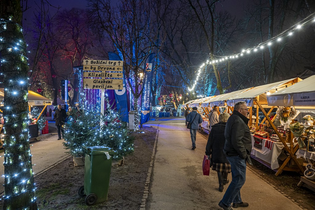 20251216 Advent u Karlovcu (59)