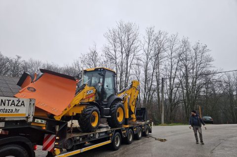 20251224 radni stroj kombinirka (foto Općina Netretić)