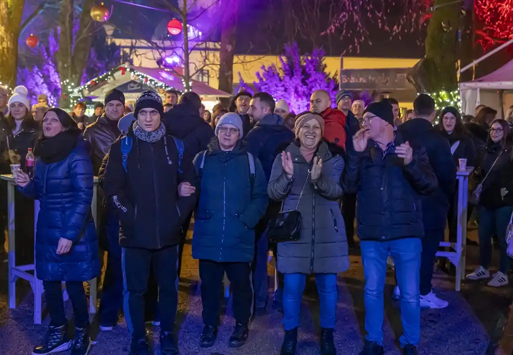 20251912 Advent u Karlovcu (foto Igor Čepurkovski) 16