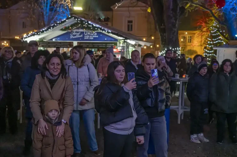 20251912 Advent u Karlovcu (foto Igor Čepurkovski) 18